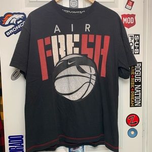 RARE VINTAGE Nike "Air Fresh" graphic tee shirt